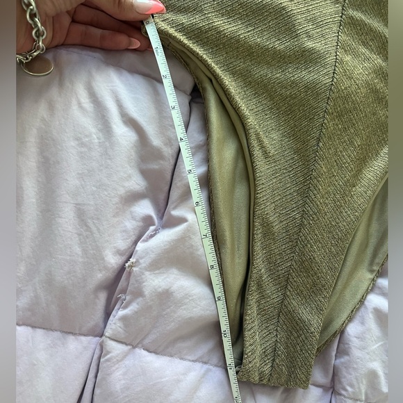 Luli Fama Deep V Compai One Piece - Picture 7 of 9